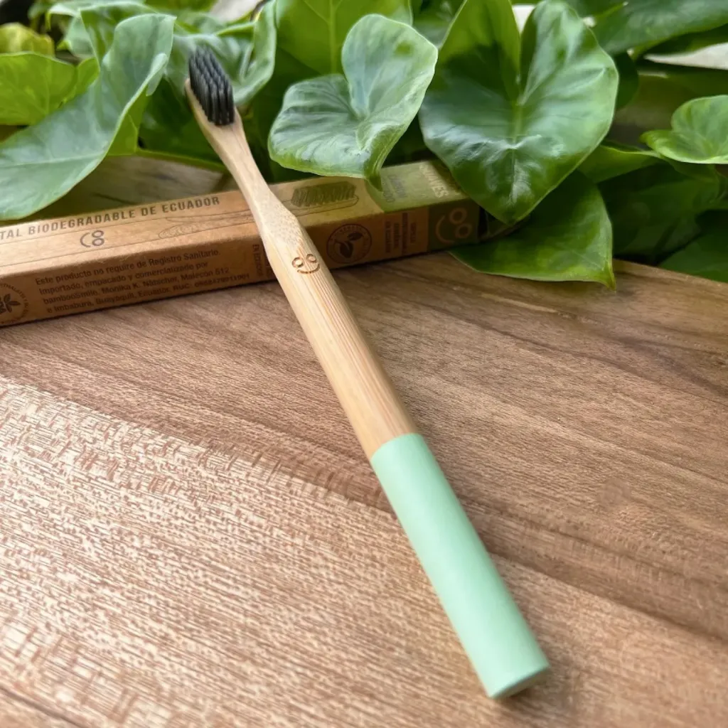 [CEPPRVE] Cepillo de Dientes Premium de Bambu (Verde)