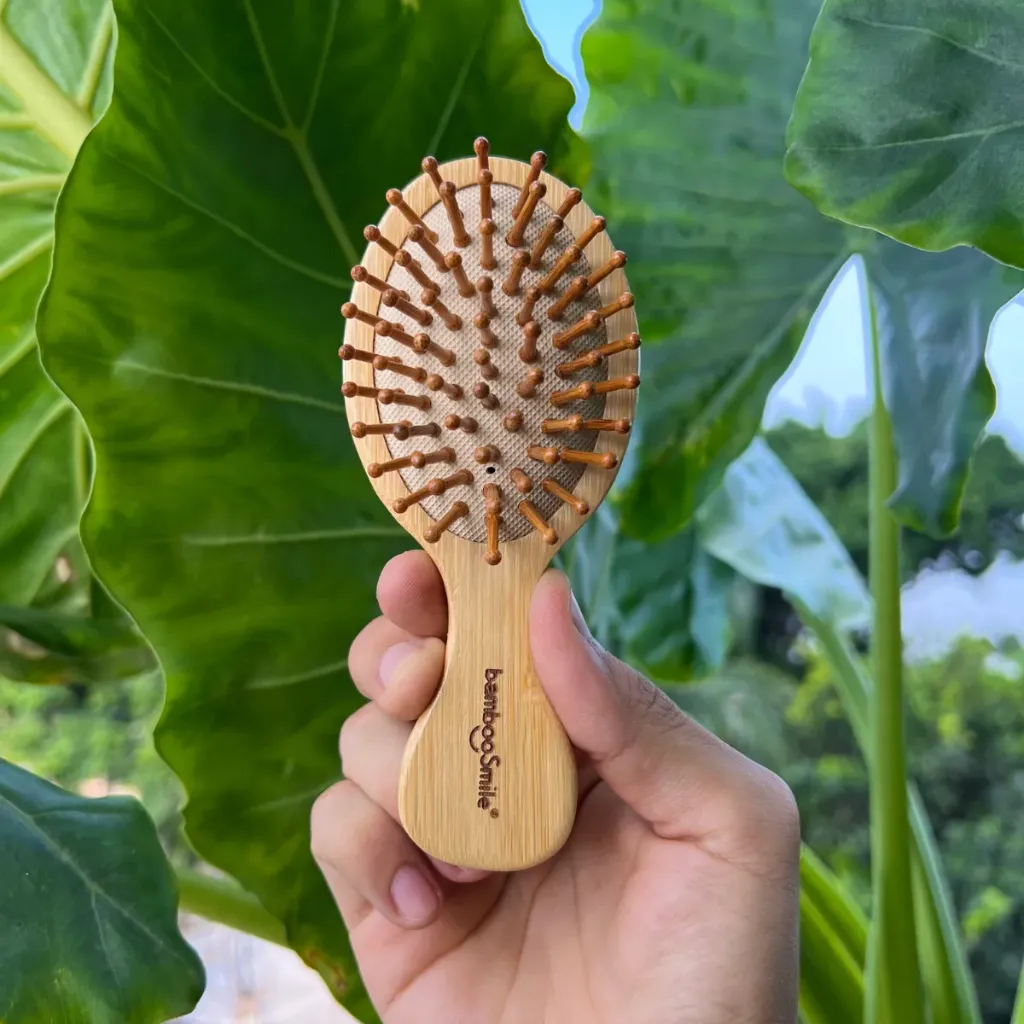 [CEPPEQB] Cepillo De Cabello Pequeño De Bambu